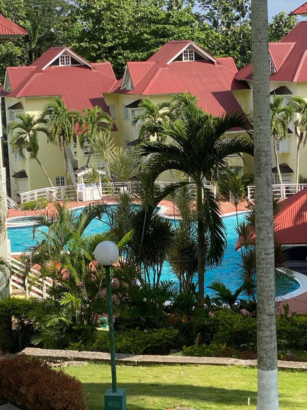 Mystic Ridge Resort Ocho Rios Bagian luar foto