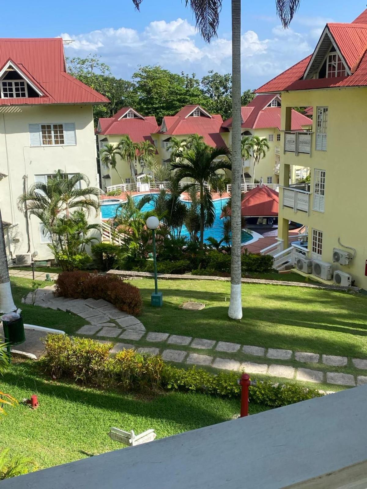 Mystic Ridge Resort Ocho Rios Bagian luar foto